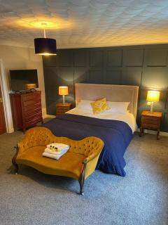 The Leagate Inn - 1
