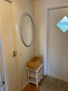 Bright And Cozy Holiday Home Near The Beach Ideal For Family Getaways - 1