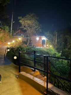 Coorg Heritage Hill View Resort - Madikeri - 1