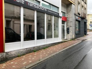 Grand studio centre ville St Pierre - Cholet - 1