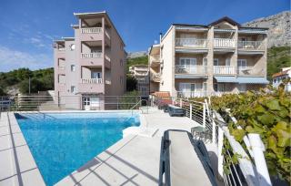2 Bedroom Awesome Apartment In Dugi Rat - Dugi Rat - 8