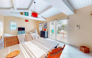 3 Bedroom Nice Home In Barbatre - Barbâtre - 1
