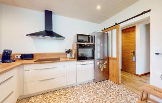 3 Bedroom Stunning Home In L'épine - 5