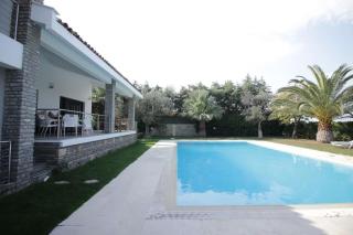 Secluded 3BR Modern Villa w Private Pool and Views - İskele - 9