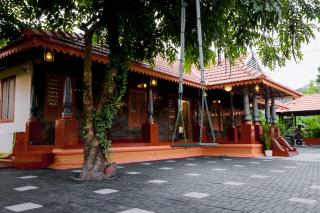 Edappady Holiday Villa - Mānantoddy - 6