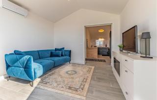 Nice Apartment In Medulin - 3
