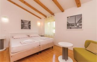 Cozy Apartment In Starigrad Paklenica - Starigrad-Paklenica - 6