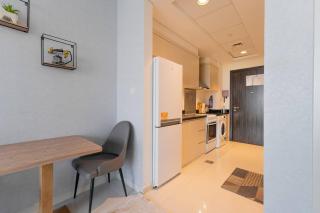 Elegant Studio in Damac Hills - Exclusive Living with Premium Amenities, Managed by Think Realty - Dubai - 3