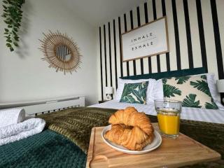 Ocean View Hideaway - - 9
