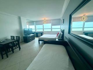 Castle 732 Ocean View with pool, tennis, beach access, FREE parking - 8
