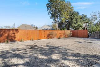Gloria Manor - 2 blocks to Magnolia and 3 mins to BU - Waco - 2