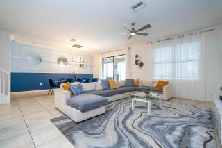 1400 Stunning 8bed with amazing game room - 3