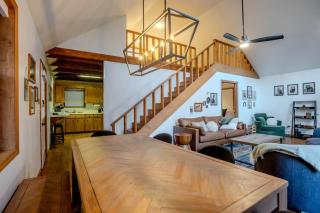 Blue Jay - Mountain View Cabin - 5 mi to Town - 3