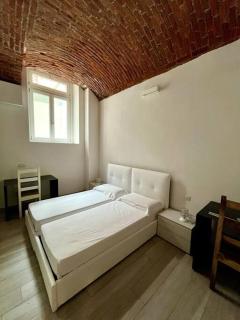 Immense Secret Cave - Milan - 5