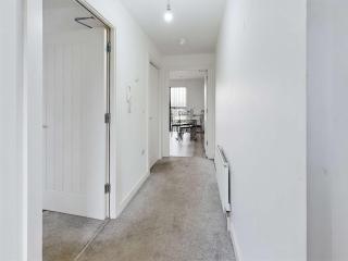 Free Parking Spacious 1 Bedroom Apartment - Belfast - 7
