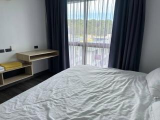 Modern apartment on Naiharn Beach B404 - 3