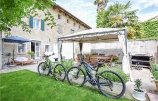 Stunning Apartment In Rivignano Teor - Teòr - 0