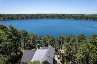 Amazing Location Lakefront Waterside Deck - Chatham - 0