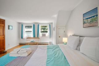 Charming Updated Home in Chatham - Chatham - 2
