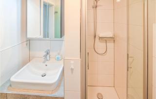 Pet Friendly Apartment In Dagebüll - 3
