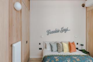 Soho Swank - by Frankie Says - Londra - 9