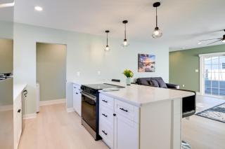 1 Mi to Pier Screened Patio at Murrells Inlet Apt - Myrtle Beach - 2