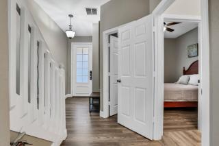 Elegant Townhome w Water Park near Disney Parks - Orlando - 1