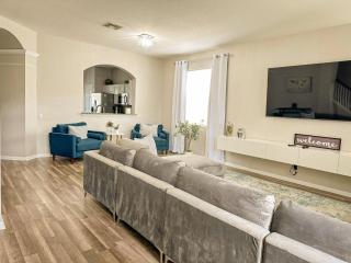 Family Fun 6BR Poolside w Water Park Game Room - 3