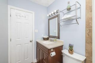 Pet-Friendly Home - Near Chinatown & Little Italy - Ottawa - 3