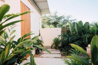 Magical Lower Villa with Pool And Ocean Views - Malucano - 7