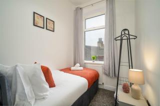 Ruby House - 2 Bed in Huddersfield Yorkshire - 5