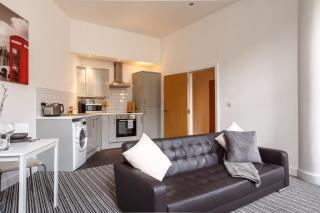 City Centric 1BR Apartment - Bradford - 4