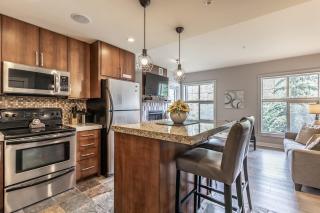 1 Bd corner unit stunning views wrap around deck - Canmore - 8