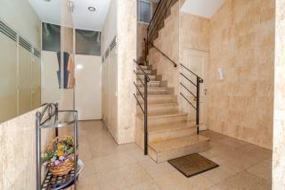 Silencioso, bien situado y luz natural - 5