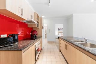 Convenient East Perth Stay with Free Parking - Perth - 5