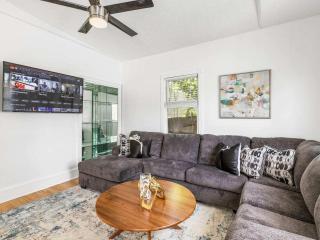 Spacious Home Near Zoo Atlanta l Sleeps 12 Includ - Atlanta - 9