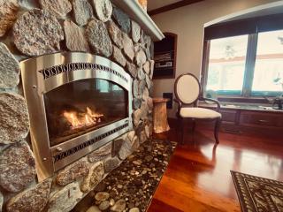 Private Beach Pool Table HUGE views gas grill - 6