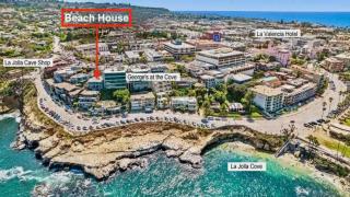 Spectacular La Jolla Cove Compound - 4