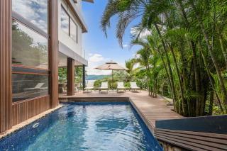 5-BD Beachfront, Ocean-View Hillside Home - 7
