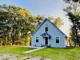 Beautiful Retreat on Sand Lake - Irons - 5