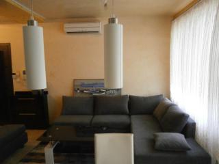 Art apartment Kiril and Metodi square - Boergas - 6