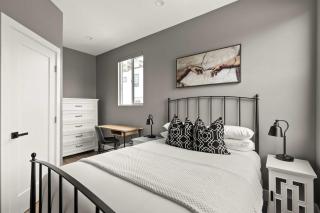 Brand New Coastal Contemporary in Pacific Beach - San Diego - 7
