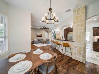 Shady Shores Lake House - Hot Tub Dog-Friendly - Shady Shores - 2