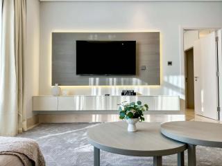 Homey Upgraded 1BDR apartment Th8 w Beach Access - Dubai - 3