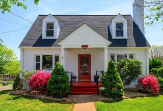 Luxury Cape Cod Retreat in Charlottesville - Charlottesville - 0