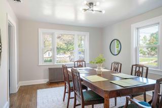 Luxury Cape Cod Retreat in Charlottesville - Charlottesville - 3