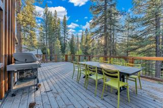 Northstar Retreat with Hot Tub & FREE Shuttle Access - Truckee - 8