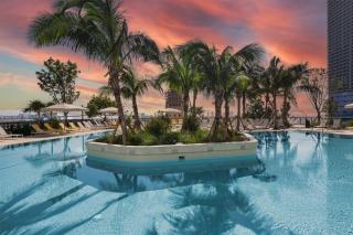 Chic Downtown - City Views Gym & Pool - Miami - 8