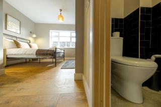 The Willow - Studio A - Bristol - 2