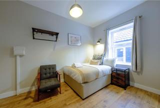 The Willow - Studio 12 - Bristol - 0